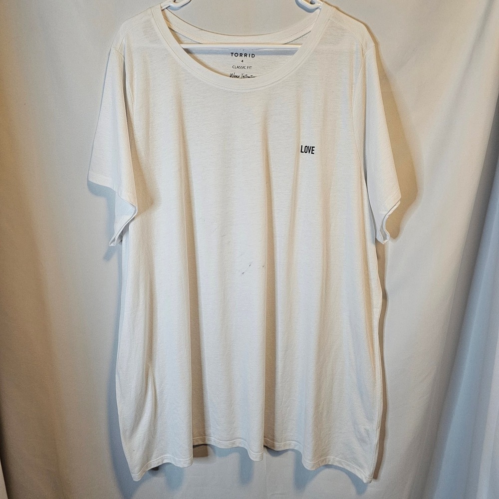 Torrid Classic Fit T-Shirt‎ 4X White Love Graphic Minimalist 17950708 Summer
